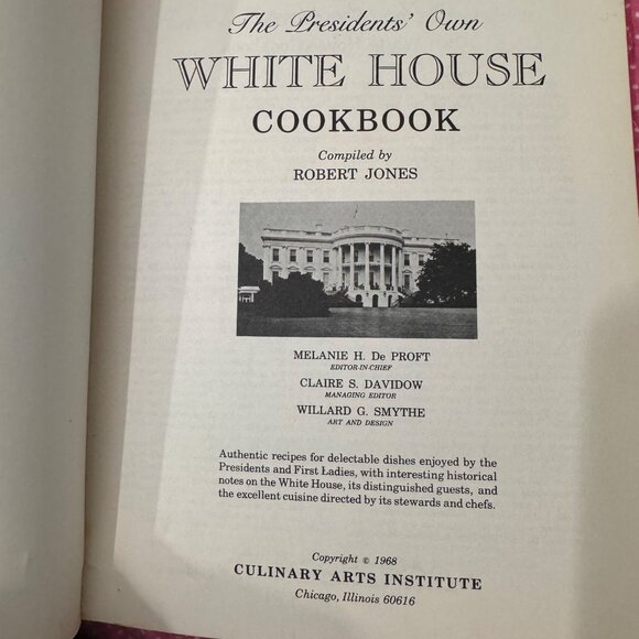 The President's Own White House Cookbook SC 1968 American Recipes Illust Vintage - Picture 2 of 13